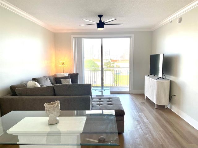 616 Clearwater Park Road 805, West Palm Beach, FL 33401