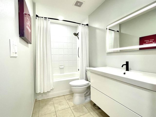 616 Clearwater Park Road 805, West Palm Beach, FL 33401