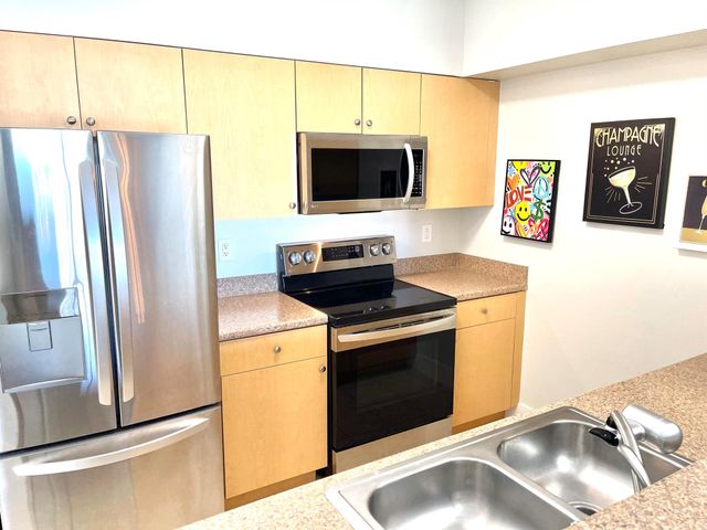 616 Clearwater Park Road 805, West Palm Beach, FL 33401