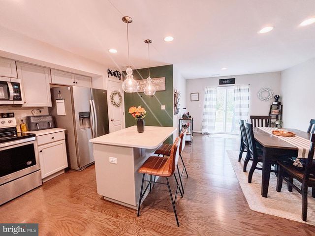604 THUMPER DR, Ranson, WV 25438