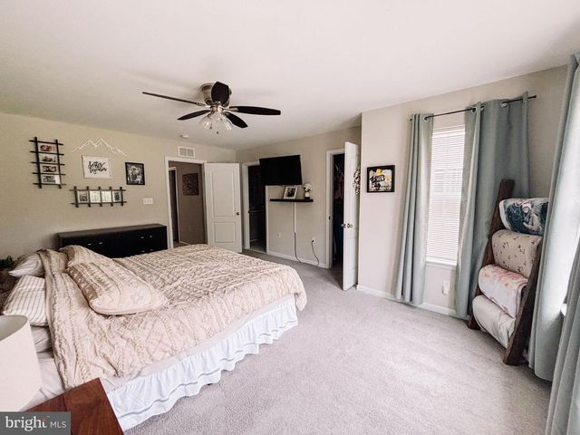 604 THUMPER DR, Ranson, WV 25438