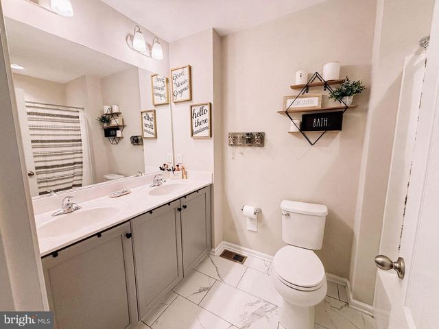 604 THUMPER DR, Ranson, WV 25438