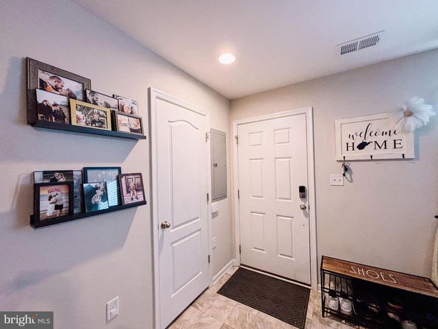 604 THUMPER DR, Ranson, WV 25438