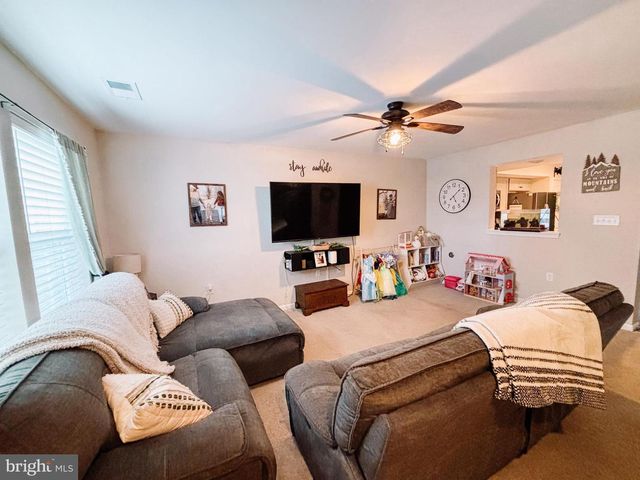 604 THUMPER DR, Ranson, WV 25438