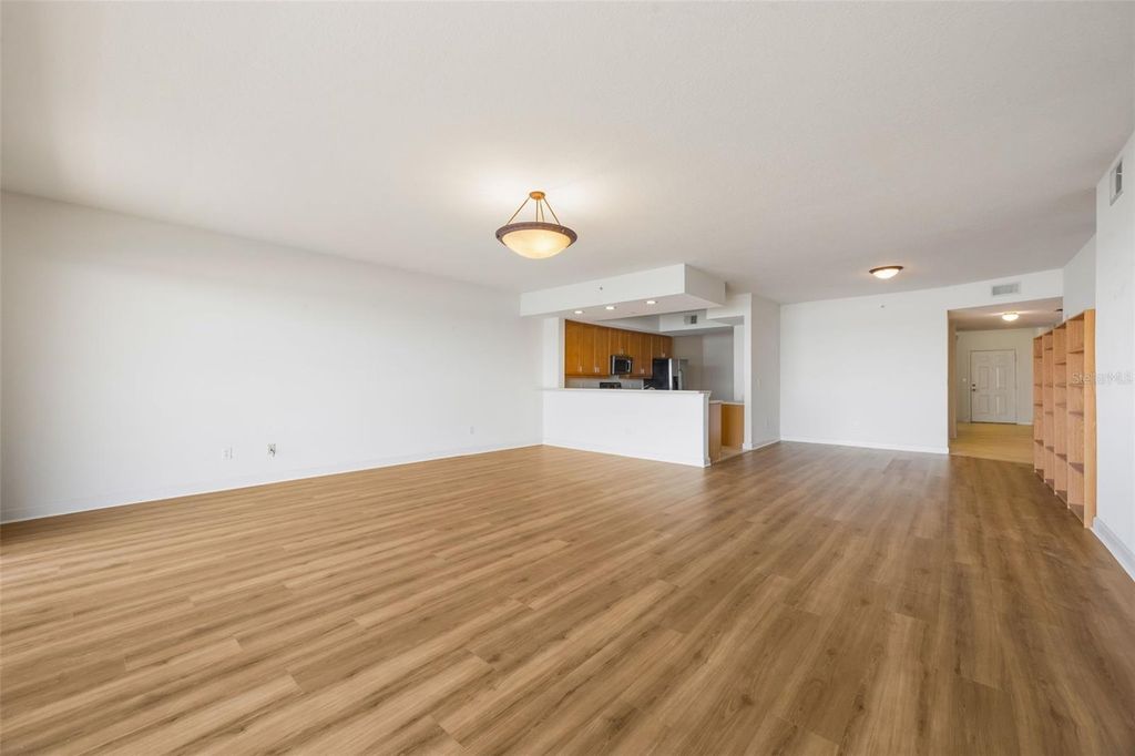 Image 13 of property listing at 6336 BUFORD STREET 707, Orlando, FL 32835