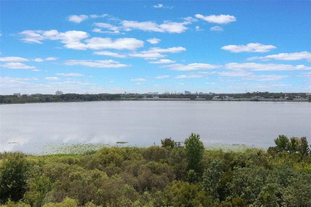 Image 8 of property listing at 6336 BUFORD STREET 707, Orlando, FL 32835