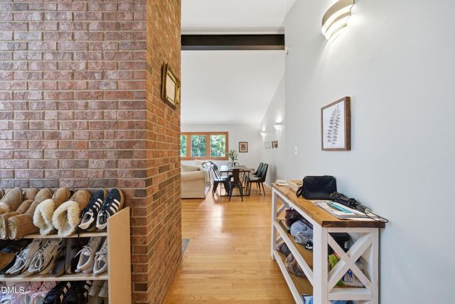 16 Davie Circle, Chapel Hill, NC 27514