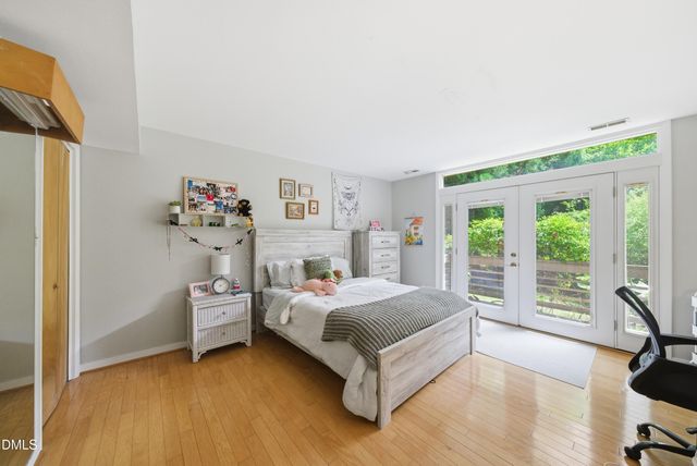 16 Davie Circle, Chapel Hill, NC 27514