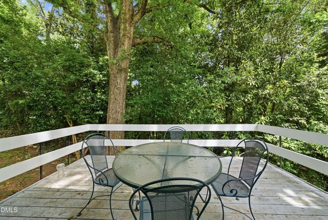 16 Davie Circle, Chapel Hill, NC 27514