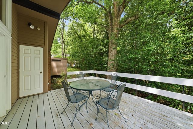 16 Davie Circle, Chapel Hill, NC 27514