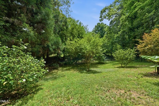 16 Davie Circle, Chapel Hill, NC 27514