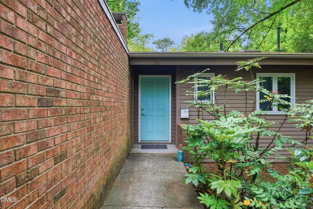16 Davie Circle, Chapel Hill, NC 27514