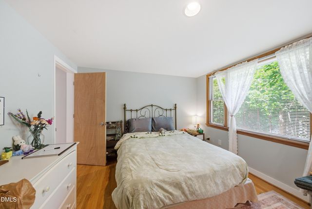 16 Davie Circle, Chapel Hill, NC 27514