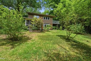 16 Davie Circle, Chapel Hill, NC 27514