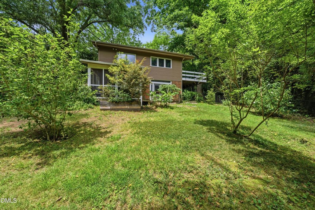 16 Davie Circle, Chapel Hill, NC 27514