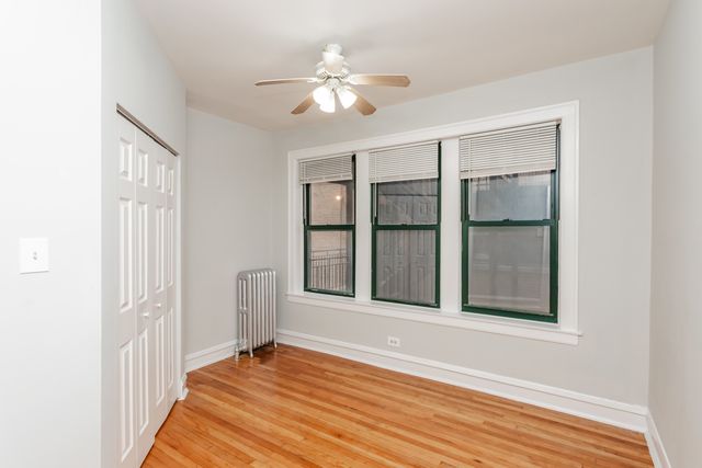 6915 S Paxton Avenue 1, Chicago, IL 60649