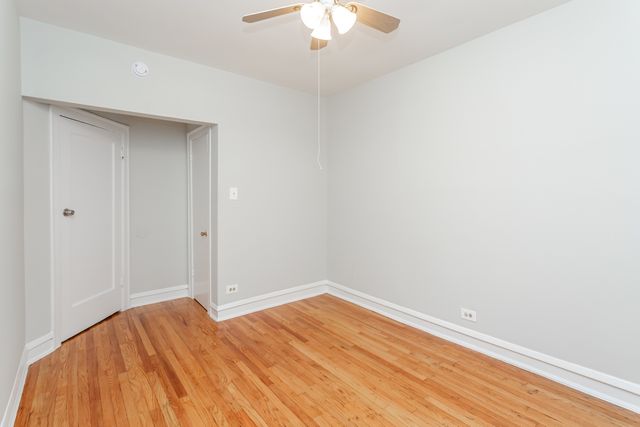 6915 S Paxton Avenue 1, Chicago, IL 60649