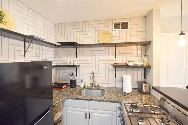 215 Piedmont Avenue 1505, Atlanta, GA 30308