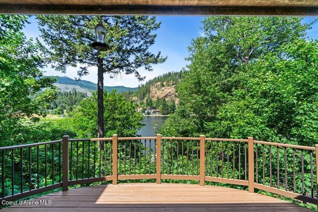 20535 N Pinehurst St, Rathdrum, ID 83858