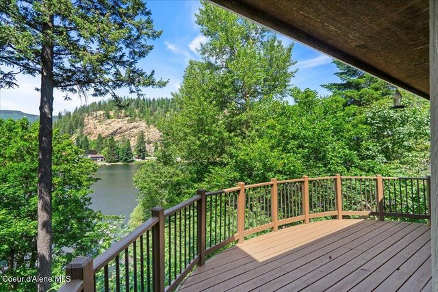 20535 N Pinehurst St, Rathdrum, ID 83858