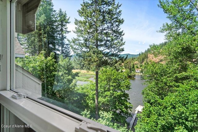 20535 N Pinehurst St, Rathdrum, ID 83858