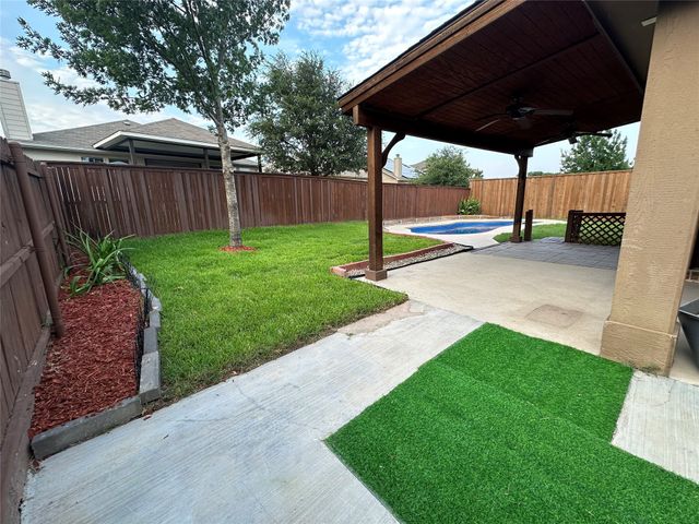 409 Hoover Avenue, Lavon, TX 75166