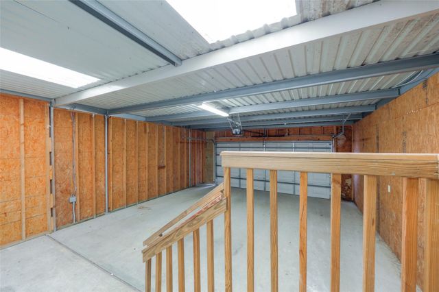 11905 Algonquin Drive 20, Houston, TX 77089