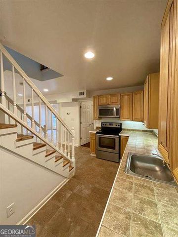 8940 Bay Drive, Gainesville, GA 30506