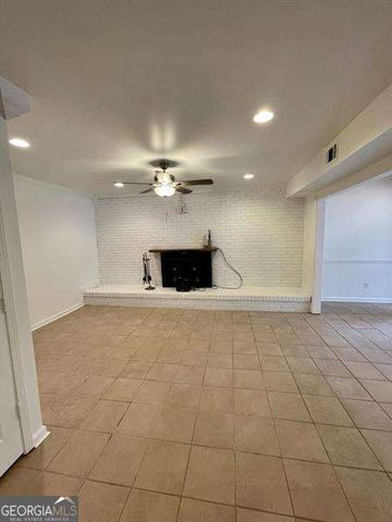 8940 Bay Drive, Gainesville, GA 30506