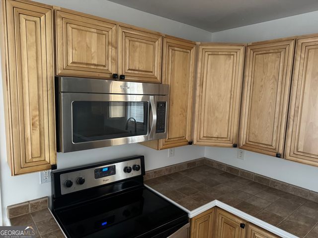 8940 Bay Drive, Gainesville, GA 30506