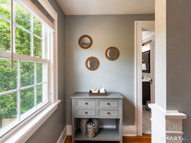 29 Niles Hill Road, New London, CT 06320