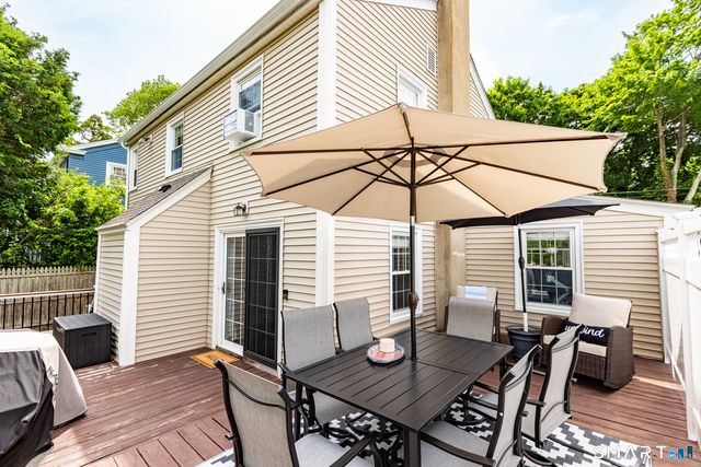 29 Niles Hill Road, New London, CT 06320