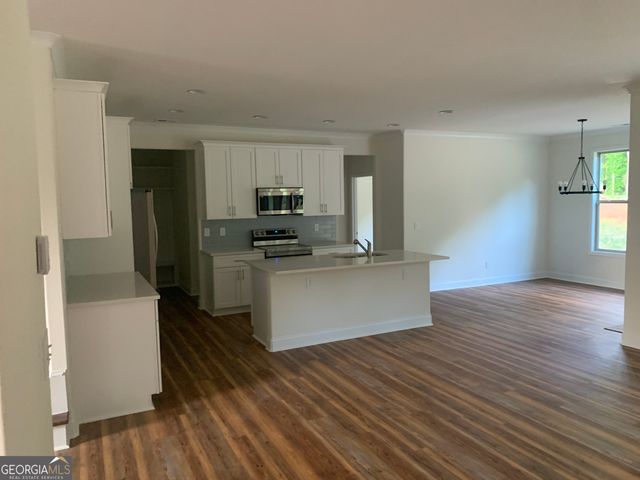 210 Parker Drive, Mcdonough, GA 30253
