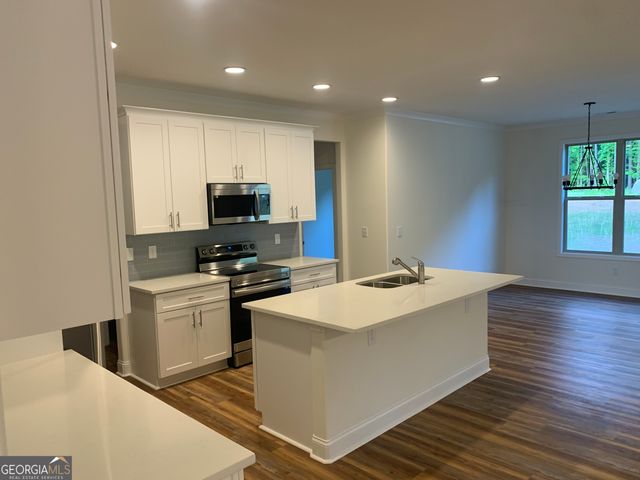 210 Parker Drive, Mcdonough, GA 30253