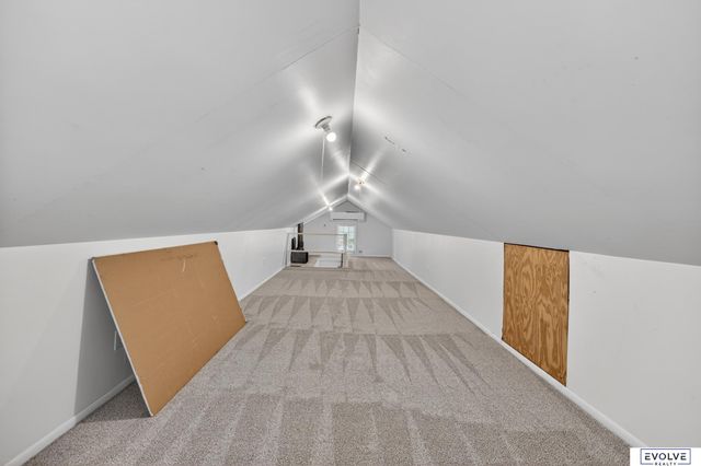 2040 N 50Th Street, Omaha, NE 68104