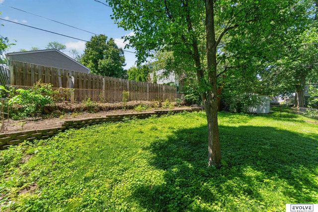 2040 N 50Th Street, Omaha, NE 68104