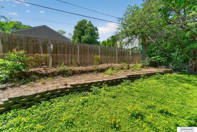 2040 N 50Th Street, Omaha, NE 68104