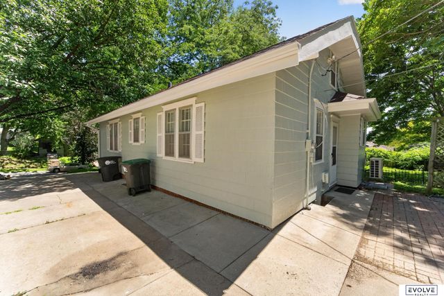 2040 N 50Th Street, Omaha, NE 68104
