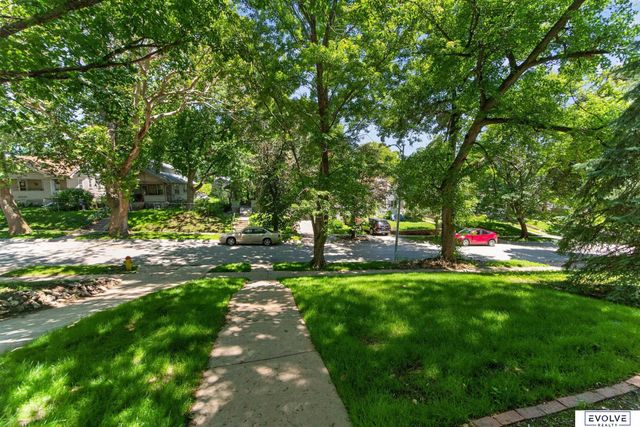 2040 N 50Th Street, Omaha, NE 68104