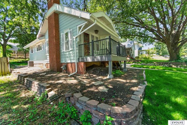 2040 N 50Th Street, Omaha, NE 68104