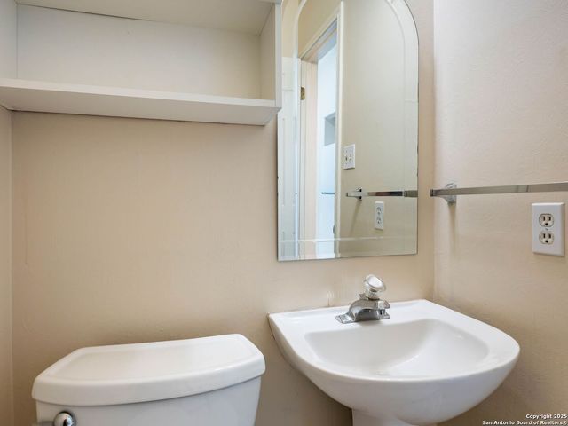 207 Grandview, Alamo Heights, TX 78209