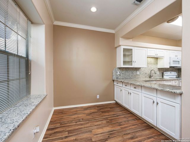 207 Grandview, Alamo Heights, TX 78209