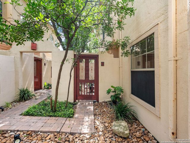 207 Grandview, Alamo Heights, TX 78209