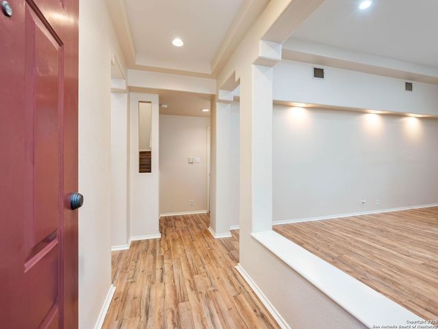 207 Grandview, Alamo Heights, TX 78209