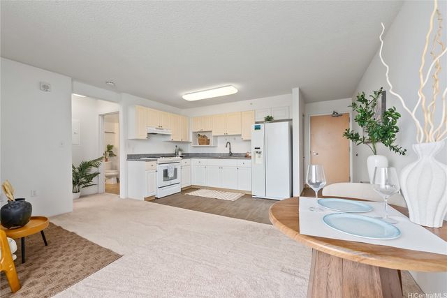 801 South Street 2512, Honolulu, HI 96813