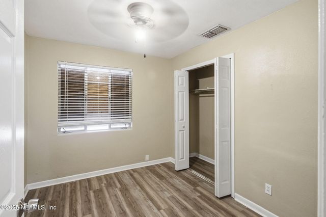 1706 SPRINKLE Drive, Jacksonville, FL 32211