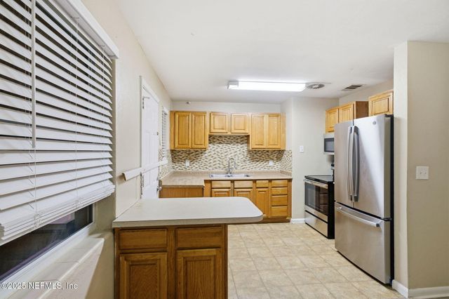 1706 SPRINKLE Drive, Jacksonville, FL 32211