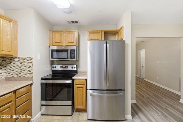 1706 SPRINKLE Drive, Jacksonville, FL 32211