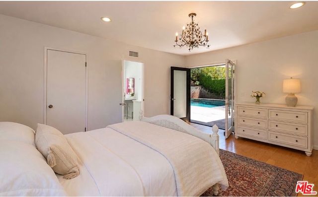 3122 Dona Susana Drive, Los Angeles, CA 91604