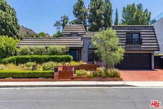 3122 Dona Susana Drive, Los Angeles, CA 91604